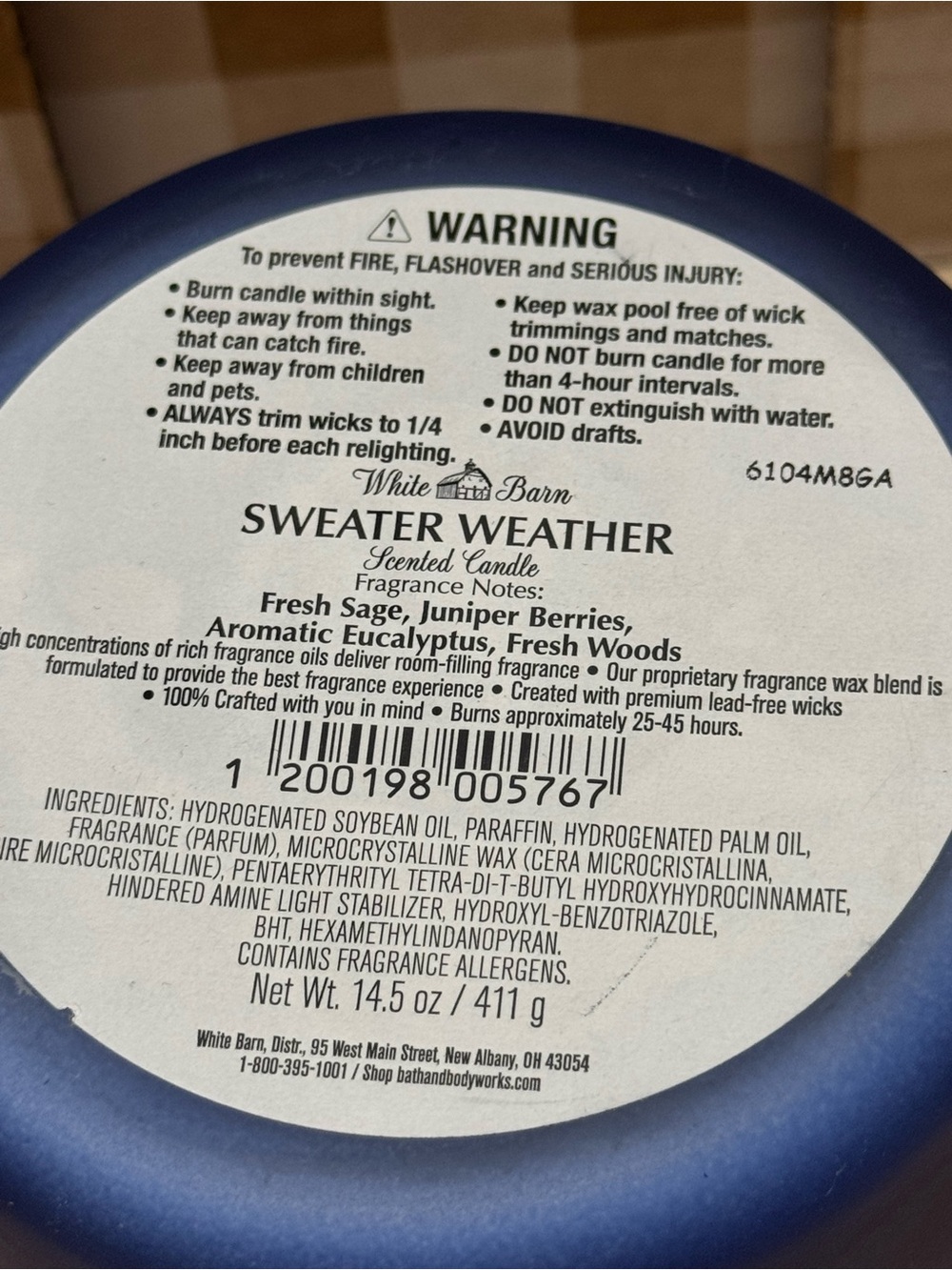 NEW B&BW White Barn Sweater Weather 3 Wick Candle - Picture 3 of 3